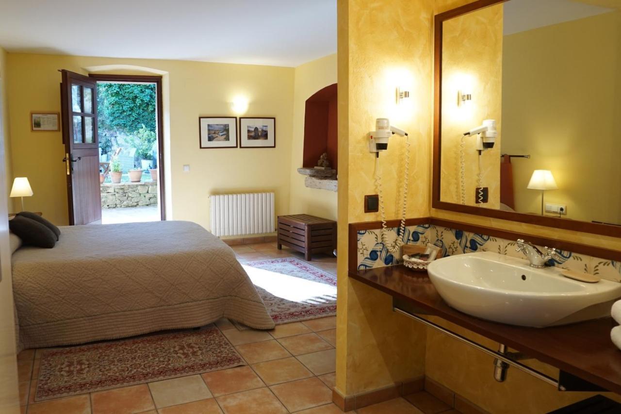 Hotel La Sala De Camos Esterno foto