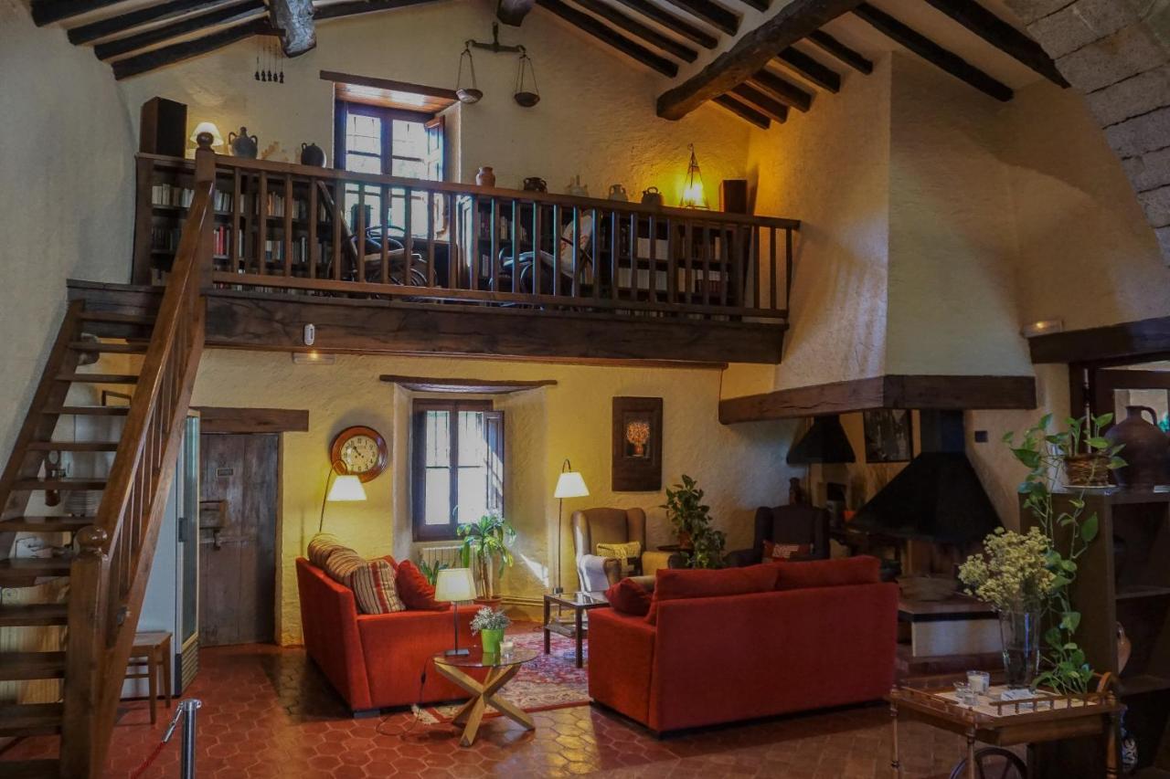 Hotel La Sala De Camos Esterno foto
